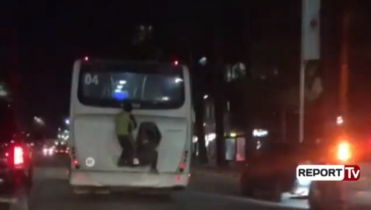 VIDEO/Realiteti i hidhur shqiptar, ja si fëmijët rom rrezikojnë jetën në Tiranë