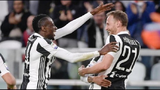 Juventus kalon edhe Sampdorian, 'prek' titullin kampion