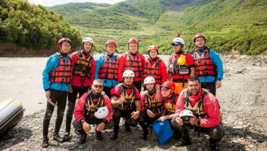 Meta me ambasadorë të huaj, rafting në Kanionet e Osumit/FOTO