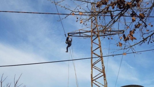 Burgu i Shënkollit pa energji elektrike, shkak defekt në tensionin e lartë