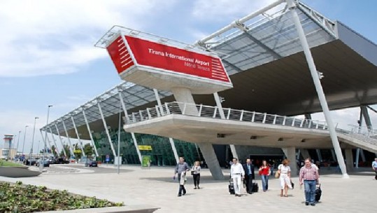 Udhëtimet drejt Holandës, aeroporti ‘Nënë Tereza’ jep lajmin e rëndësishëm për qytetarët: Njeh edhe vaksinën kineze 'Sinovac' për të kaluar kufirin