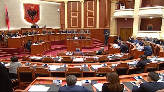 Sesioni i ri/ Partitë nisin lëvizjet që në mëngjes, PS mbledh kryesinë në 9, PD grupin dhe aleatët