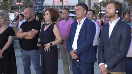 Vlorë/ Përurohet ‘Porta’ e BE në Lungomare, Vlahutin: E lumtur që jam sot këtu, një vit më parë s'ishte kështu