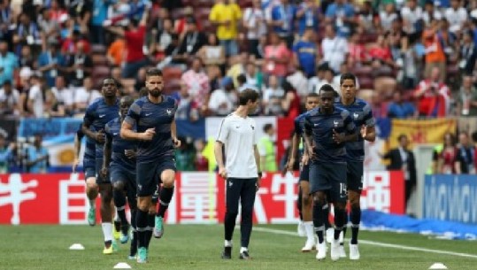 Francezët supersticiozë,  bëjnë ritualin para finales