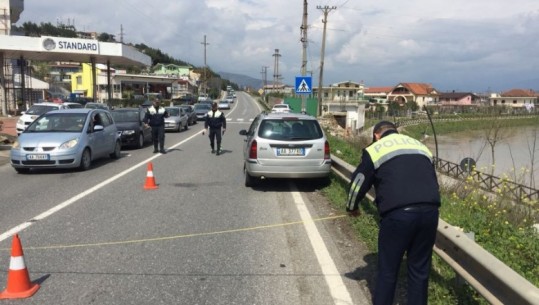 Pëson atak kardiak duke i dhënë makinës, 59-vjeçari humb jetën rrugës për në spital