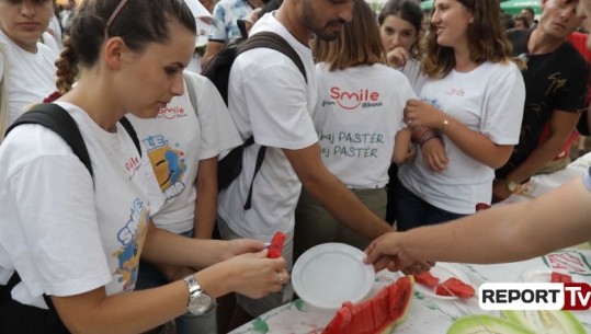 Festa e Bostanit në Divjakë, Rama përshëndet shqiptarët: Rrisim eksportet çdo vit e më shumë (Video)