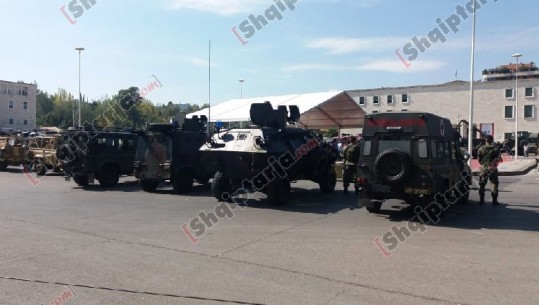 Dhjetëra mjete, tokësore, ajrore dhe detare në Shqipëri, çfarë nuk dini për paradën ushtarake (VIDEO)