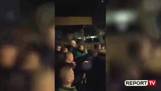 E rëndë/ Ja si militantët e PD-së gjurmojnë dhe kërcënojnë deputetet e PS-së (VIDEO)