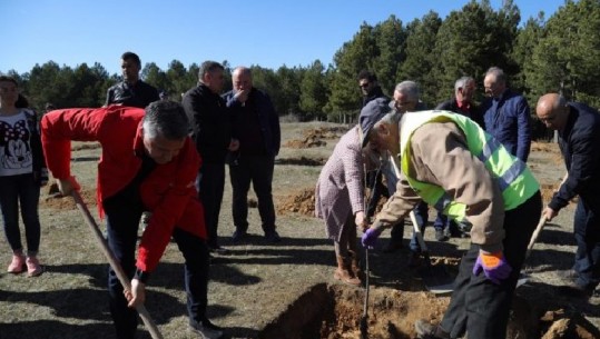 Klosi: TEC-i pranë qytetit të Korçës, nuk do të bëhet kurrë