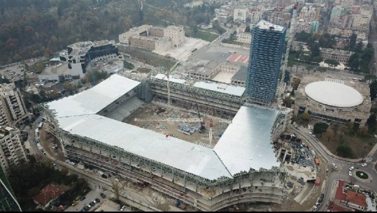 Tiranë/ Bie nga lartesia duke punuar në stadium, punëtori vdes në spital (EMRI)