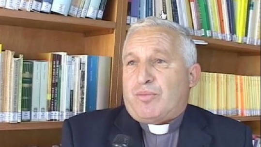 Dom Nik Ukgjini: Shpirti i atyre që e kanë vizituar 'Notre Dame' tashmë u duket si ëndërr kjo ngjarje