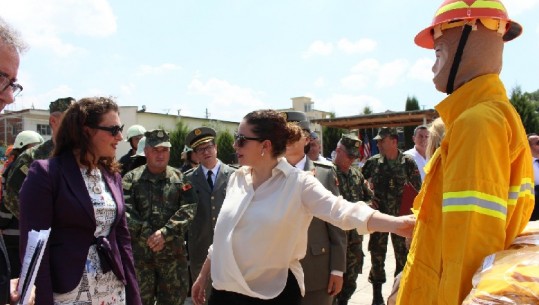 SHBA 'blindon' Shqipërinë me pajisje kundër zjarrit: Jeni aleatë të palëkundur të NATO-s (FOTO)