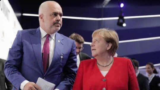 'Fotoja e ditës', Rama takon Merkel, kancelarja e vëmendshme ndaj kryeministrit