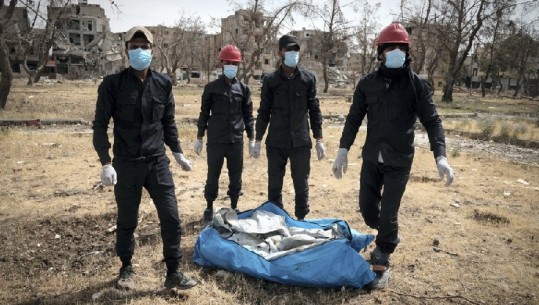 Raqa/Siri, zbulohet një varr masiv me 200 kufoma