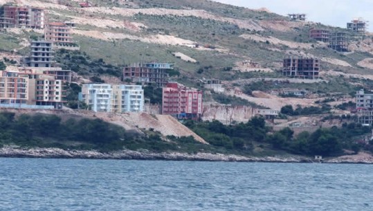 Po 'zaptonte' bregdetin në Sarandë, arrestohet me sharrë e çekiç në dorë 45-vjeçari