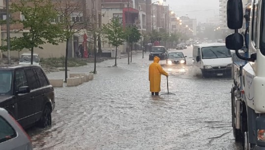 Reshje të dendura shiu në tre ditët e ardhshme/ MIE: Të gjitha institucionet në gatishmëri