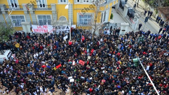 Lëvizja për Universitetin: Studentët duan protesta! Pakti nuk ka funksionuar