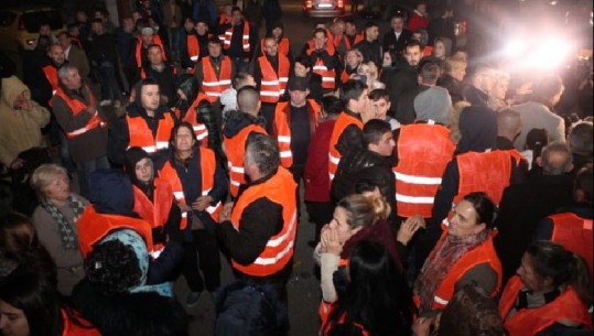 Banorët e Astirit 'roje' me turne gjatë natës: Do na shemben shtëpinë në 5 të mëngjesit 