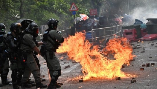 Hong Kong, studentët gati për luftën finale, gazeta ‘Global Times’: Në fundjavë shtetrrethim