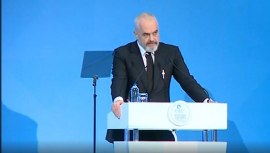 Rama në Konferencën e Investitorëve në Turqi: Dëmet nga tërmeti shkojnë përtej asaj që mund të përballojmë ne! Na ndihmoni (VIDEO)