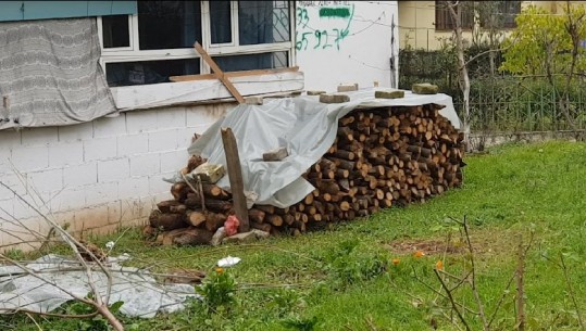 'E ndezim zjarrin me orar'...Dimër pa tym në oxhaqet e kuksianëve: Kursejmë se nuk ka lekë (VIDEO)