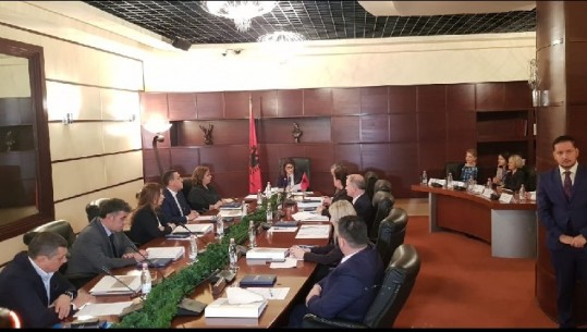 U skualifikua për probleme më pasurinë, Apeli Administrativ rrëzon KLGJ për gjyqtarin Demollari: Të emërohet në detyrë