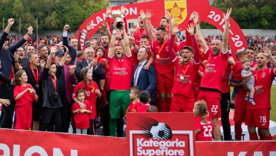 SPECIALE/ Futbolli në 365 ditë. Partizani ia del pas çerekshekulli, Liverpool 'pushton' Europën (VIDEO)