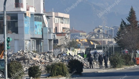 Shemben për 3 orë 5 godinat te Astiri pa asnjë incident (FOTO)