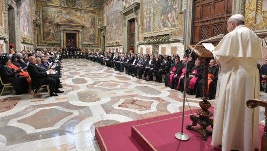 Papa Françesku: Shmangni konfliktin në shkallë të gjerë, jo armë bërthamore