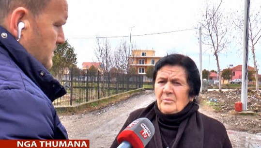 Banorja e Thumanës: Sot na nxorrën nga hoteli, nuk kisha lekë për makinën...Nëna nuk ka më takat (VIDEO)