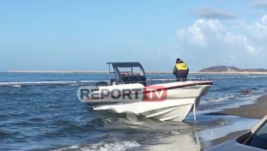 Dy gomone ndiqen me avion nga Frontex, njëra prej tyre braktisët në Vlorë! Dyshime se kishte ardhur për t'u ngarkuar me drogë (VIDEO)