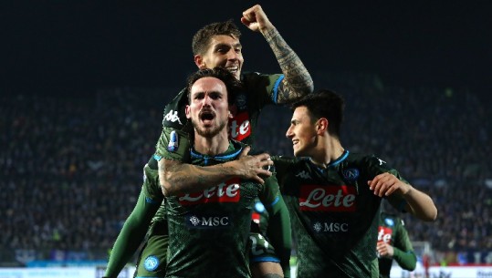 Napoli përmbys Brescia-n dhe merr pikë për Europën, Bayerni vuan por nis shkëputjen (VIDEO)