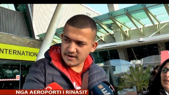 Korridor intervistimi në Rinas për të ardhurit nga Italia, dyfishohet stafi mjekësor! Çfarë thonë të sapombërriturit nga shteti fqinj? (VIDEO)