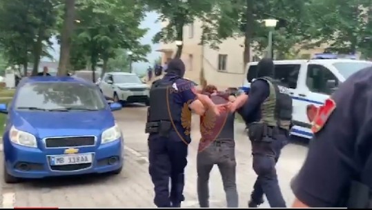 Shkëmbenin armë me kanabis/ Kush ishte koka e grupit kriminal në Kukës...punonjësi i policisë i kishte dalë garant për drogën e mbjellë