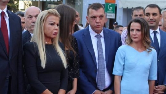 Rudina Hajdari reagon për largimin e nënës së saj nga Drejtësia: Ata që m'u hodhën si ujqër, e morën përgjigjen! Besoj te Reforma! Deputetët e duartrokasin (VIDEO)