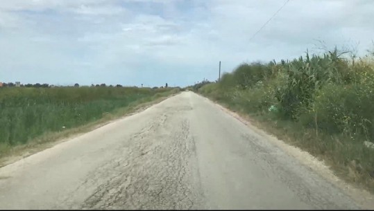 Fier/ Rrugët në zonat turistike pa asnjë standard sigurie, rrezik për drejtuesit e mjeteve (VIDEO)