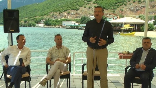 Pogradeci çel sezonin turistik, Klosi: Operatorët të përgatisin oferta promovuese për pushuesit