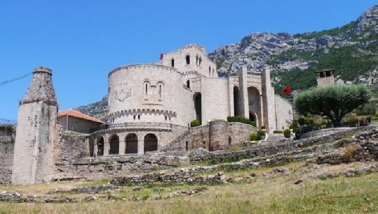 Bileta falas për turistët në muzetë e Krujës, Margariti: Angazhimin për të pasur sa më shumë vizitorë