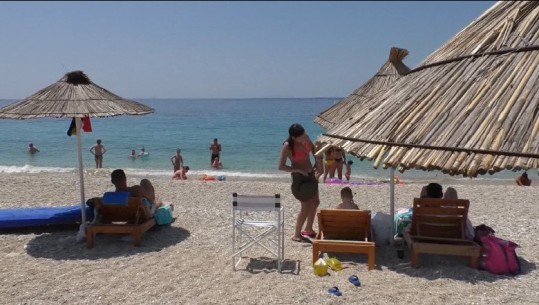 Plazheve të bukura të Himarës u mungojnë turistët, operatorët turistikë: Po punojmë me 50 % të kapaciteteve