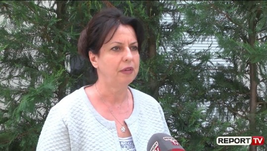 Pediatrja për Report Tv: Nënat me Covid-19 mund të ushqejnë me gji fëmijët, nuk trasmetohet virusi