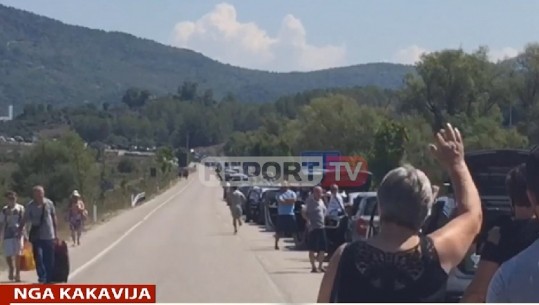 Situatë e pazakontë në Kakavijë, pala greke pezullon punën për kryerjen e tamponëve (VIDEO)