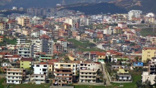 Hyn në fuqi ligji/ Nga sot legalizimet e ndërtimeve pa leje edhe pa paguar taksë infrastrukture