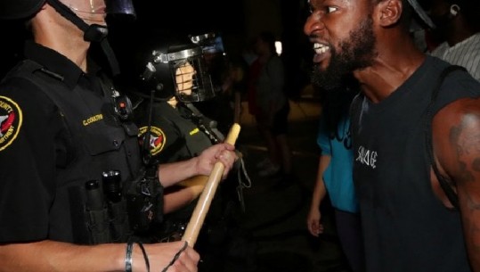 SHBA/Policia qëllon me armë një tjetër afrikano amerikan, frikë nga rikthimi i protestave (VIDEO)