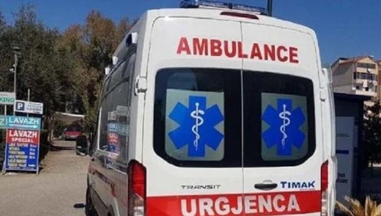 Skandal! 55 vjeçari i diagnostikuar me Covid udhëton me autobus drejt Kakavijës dhe kthehet nga policia shqiptare, rrezikon 2-5 vite burg