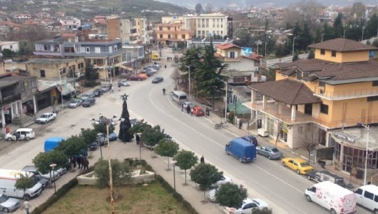 Shefi i Komisariatit dhe një punonjës bashkie me Covid te Ura Vajgurore, të infektuar edhe  4 arsimtarë, një nxënës e një dentist në Berat