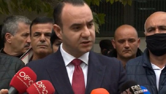 Shtyhet gjyqi për banorët e Astirit, Balliu: Sot nuk erdhi prokurori! Duan të na mbajnë këtu dhe të na bëjnë presione