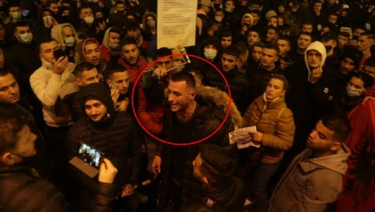 Protesta e dhunshme për vrasjen e 25 vjeçarit/ Arrestohen 3 organizatorët në Tiranë, nën hetim 2 të Durrësit! Në kërkim këngëtari Stresi dhe 7 protestues të tjerë, 16 efektivë të lënduar