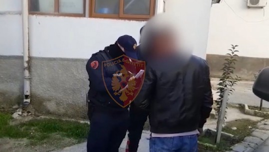 Pa maska në rrugë, policia gjobit 1267 qytetarë gjatë fundjavës! Ndëshkohen 18 të tjerë që lëviznin pas orës 22:00 (VIDEO)