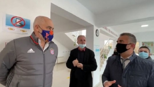 Shkollat e rindërtuara në Divjakë, Rama: Ka mbetur vetëm 1 institucion arsimor pa përfunduar! (VIDEO)