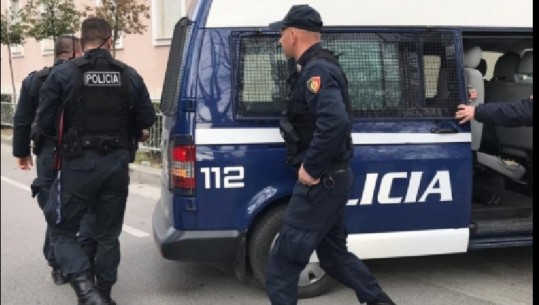 U dërgua të japë shenjat e gishtave, si u arratis 30 vjeçari para se të njihej me masën e sigurisë! Iu ikën nga duart policit